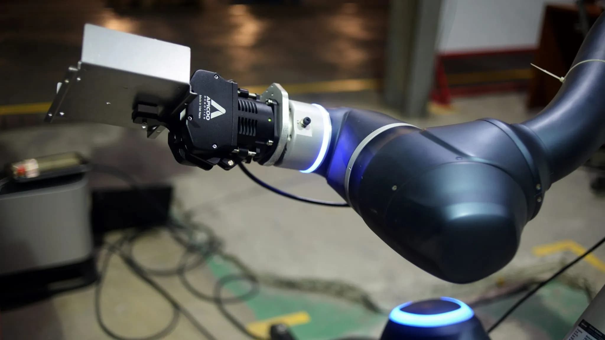 EXPLORING THE DIFFERENT TYPES OF ROBOTIC GRIPPERS IN MANUFACTURING